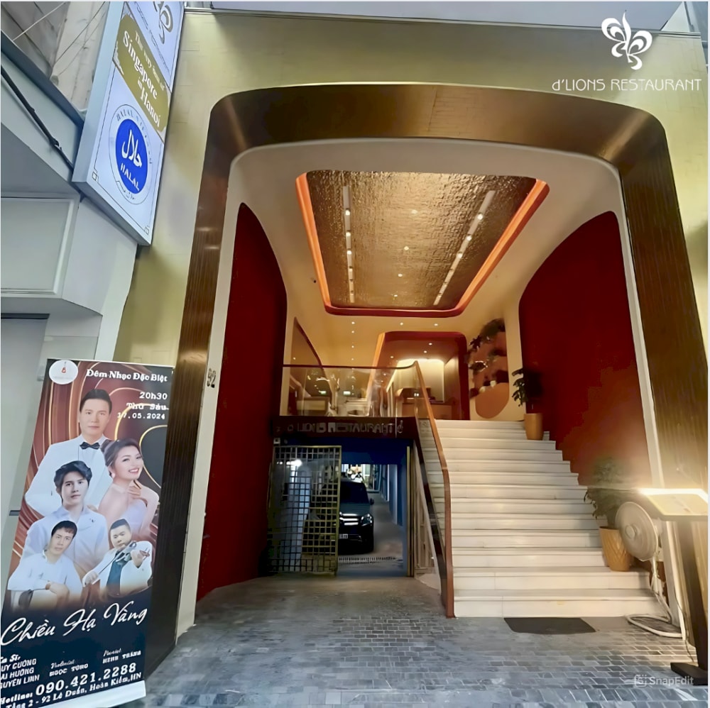 d'LIONS Restaurant welcomes diners with its striking entrance